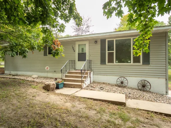 1900 Red Oak Dr NE, Alexandria, MN 56308