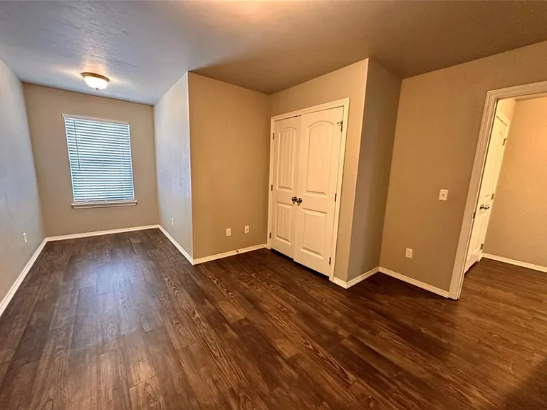 2108 Buena Vida Ln — Photo 13