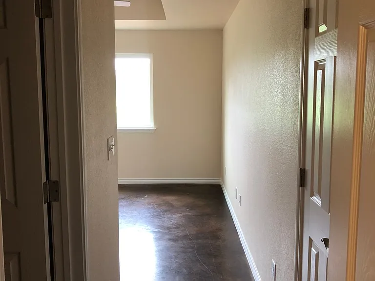 509 College St — Photo 8
