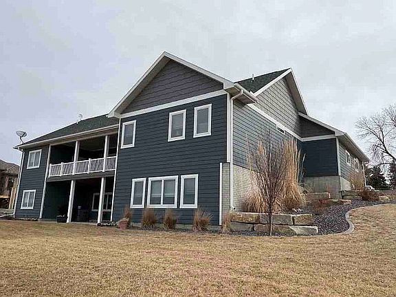 3rd image of 449 Sandy Banks St