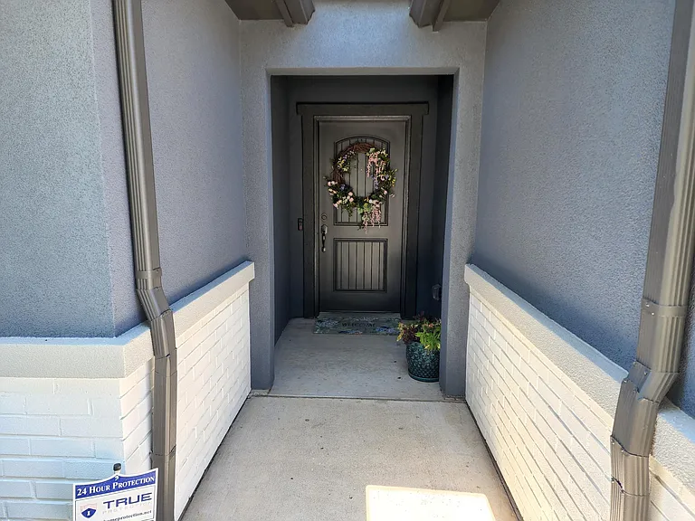 11200 Mickelson Dr — Photo 6