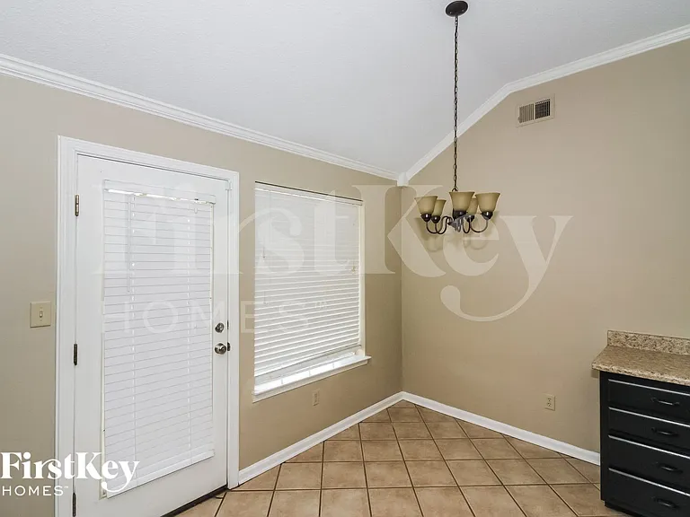 8954 Fulton Ln — Photo 5