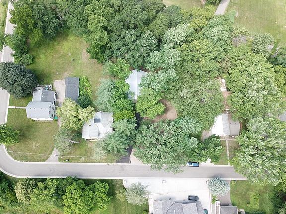 3rd image of 6184 Peabody Ave N