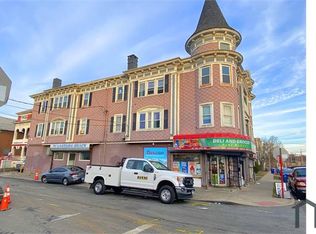 748 Arctic St #1, Bridgeport, CT 06608