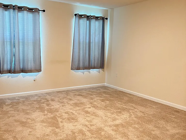 9547 Star Dr — Photo 11