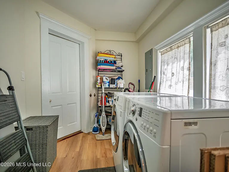 301 Market St — Photo 9