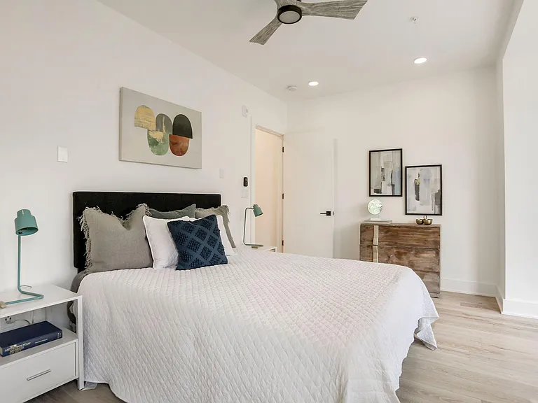 2566 University Pl NW #202 — Photo 6