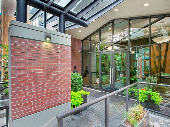 3rd image of 1420 Terry Avenue #1605
