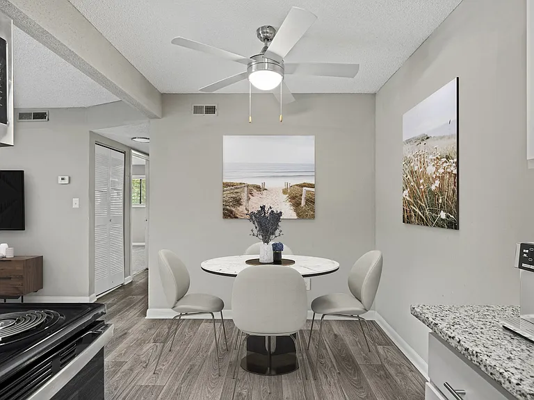 Summit Village Apartments — Photo 11