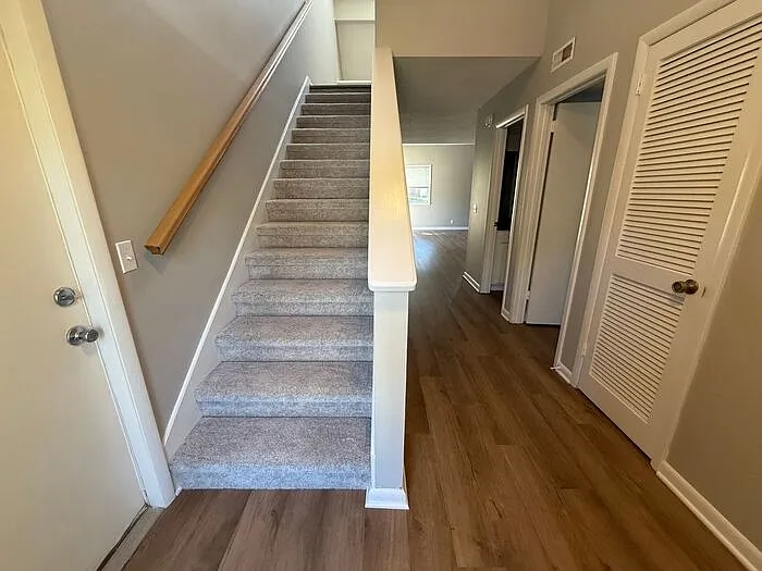 431 Belle Pointe Dr — Photo 13