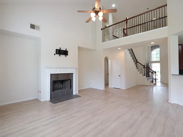 12802 Flat Creek Dr — Photo 4