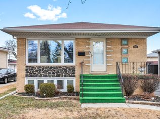 5948 W Maple Ave, Berkeley, IL 60163