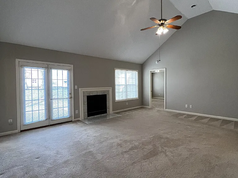 3427 Poplar Hl — Photo 47