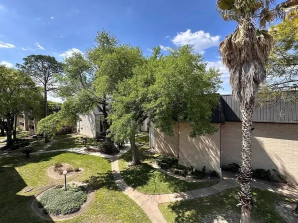 8433 Hearth Dr, Houston, TX 77054