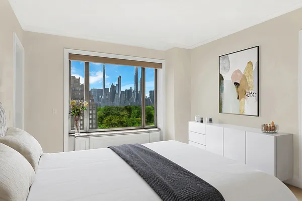 Sold by Douglas Elliman | media 33