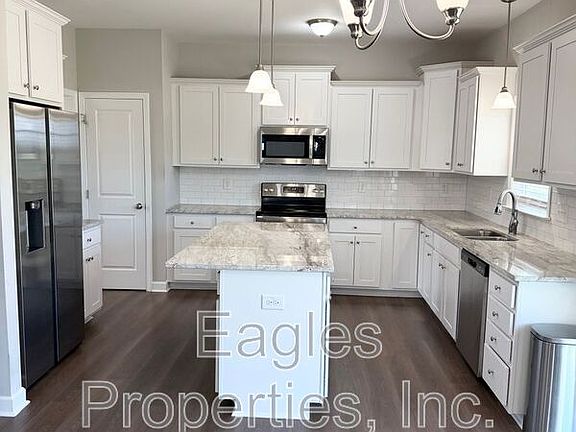 5th image of 117-1 Kenbridge Ln