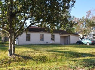 1745 Rivercrest St, Beaumont, TX 77703