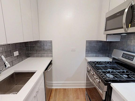 3rd image of 132-40 Sanford Ave #6G