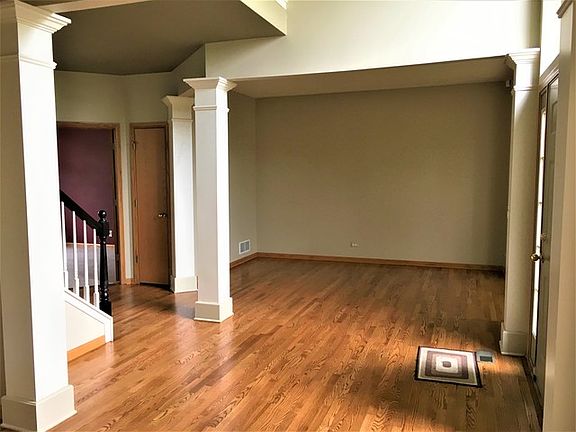 3rd image of 24257 W Sheffield Ln