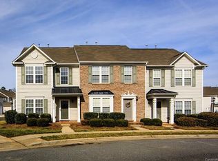 4609 Forestridge Commons Dr, Charlotte, NC 28269