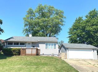 1924 Burry Circle Dr, Crest Hill, IL 60403