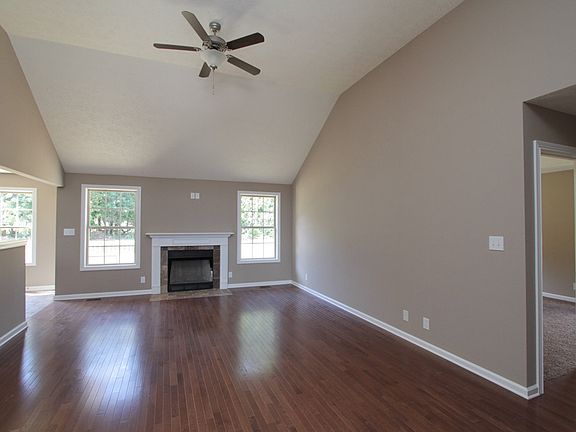 3rd image of 1160 Freedom Dr #35