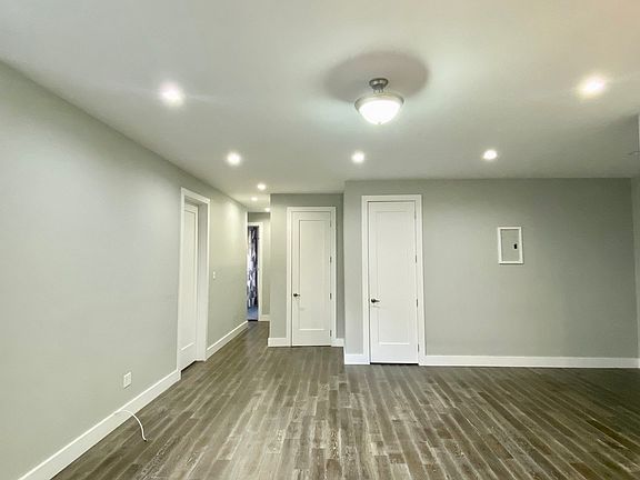 5th image of 260 Parkside Ave #A2