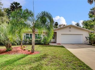402 W Howry Ave, Deland, FL 32720