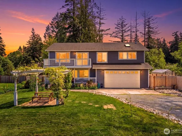 35 Edgewater Drive, Camano Island, WA 98282