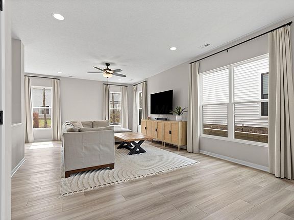 3rd image of 6395 Angelica Way