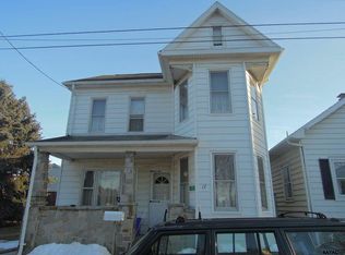 17 Charles Ave, Hanover, PA 17331