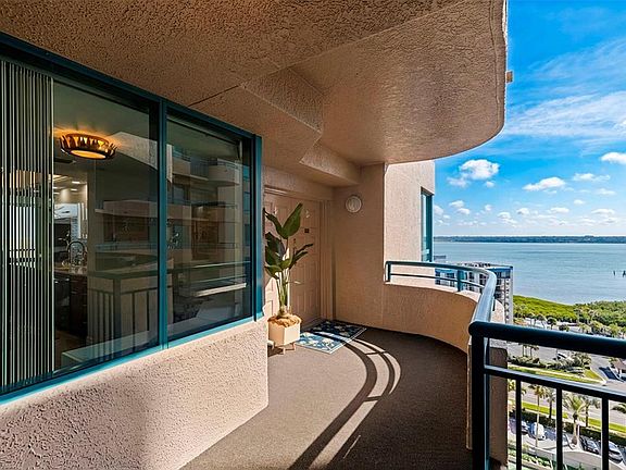 3rd image of 1520 GULF BOULEVARD #1506