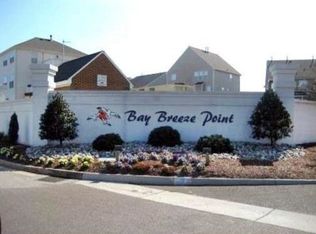 9713 Dolphin Run, Norfolk, VA 23518