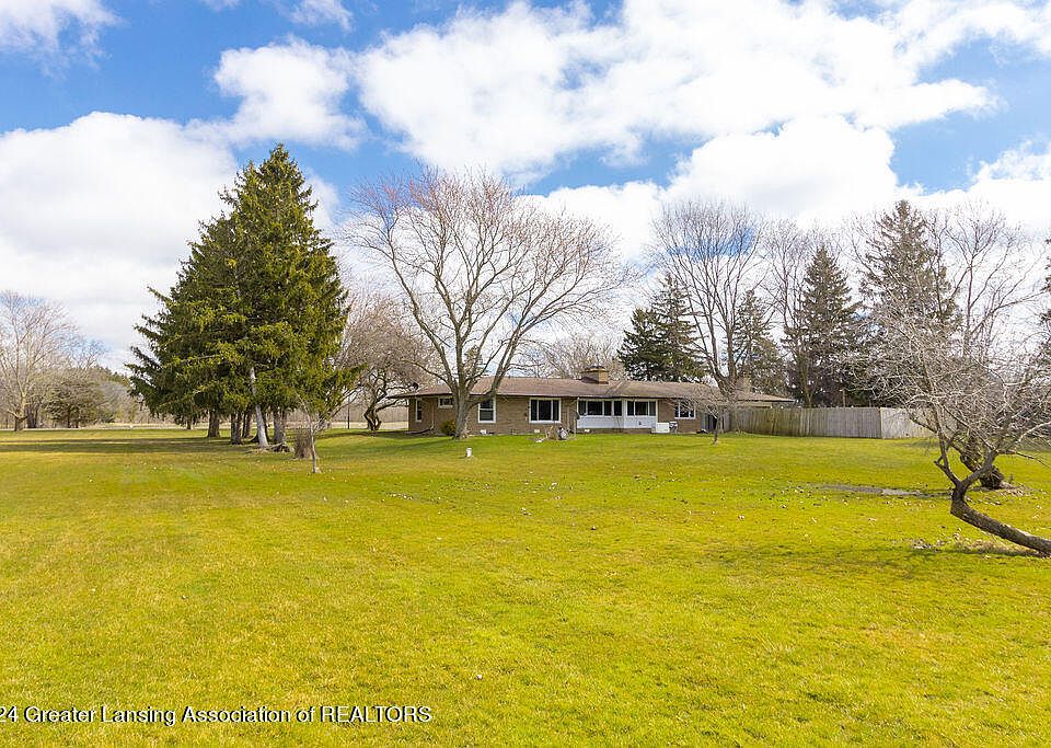 1395 N Chipman Rd, Owosso, MI 48867 Zillow