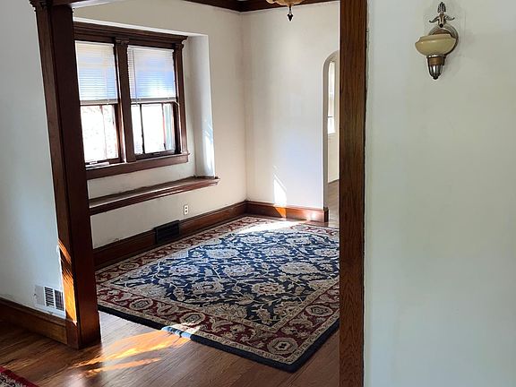 5th image of 2804 Paseo Blvd