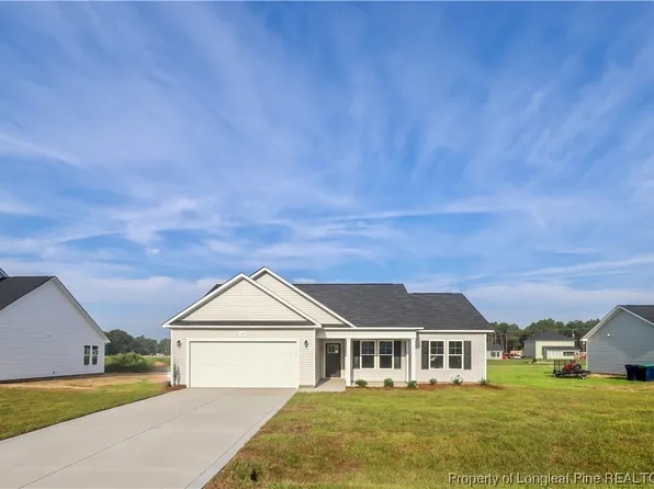 124 Guard Ln, Parkton, NC 28371