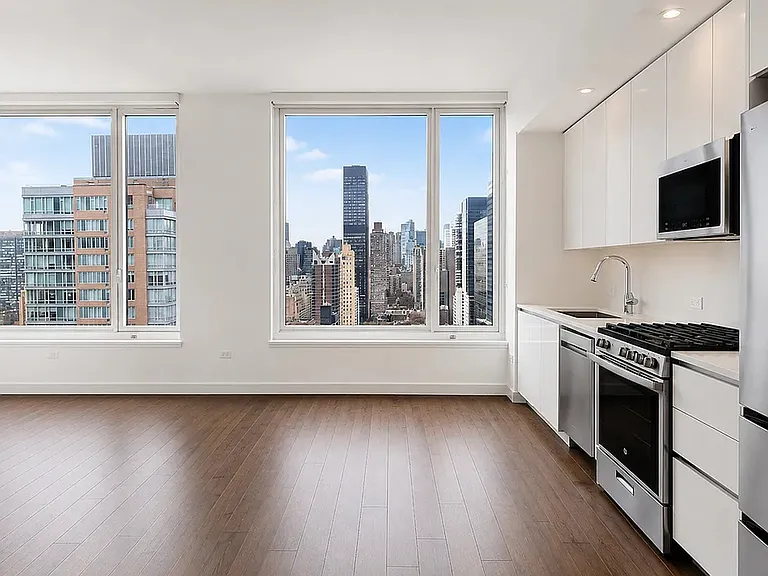 232 E 54th St #28A — Photo 6