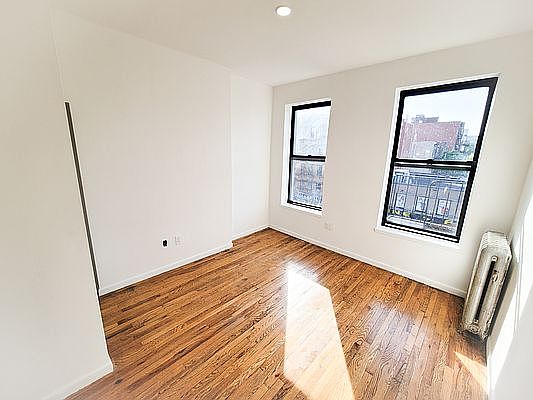 4th image of 2333 1st Ave APT 4d