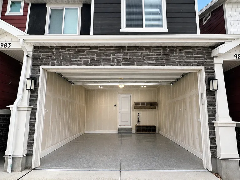 983 W Fox Run Ave — Photo 3