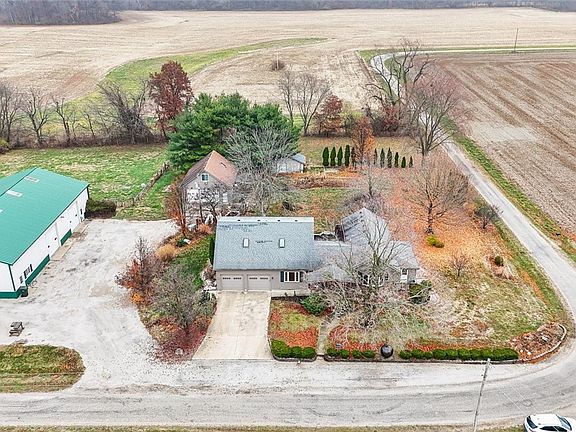 4th image of 15742 Moody Rd