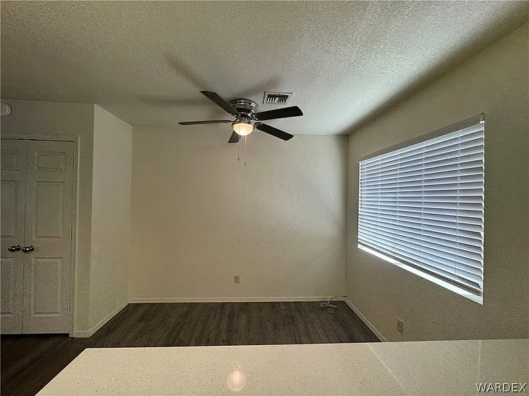 2460 Lakeside Dr #2 — Photo 7