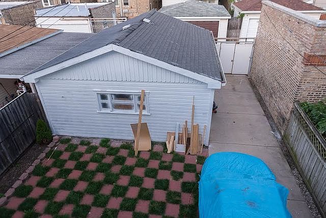 1st image of 5643 N Talman Ave