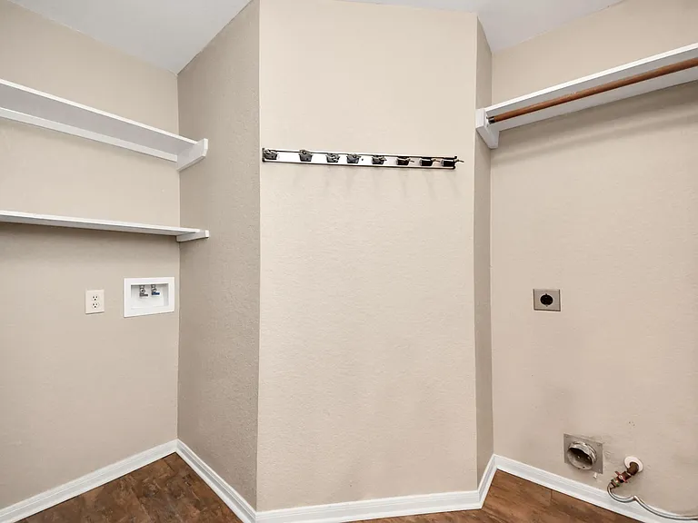 14610 Hazy Ridge Ln — Photo 35