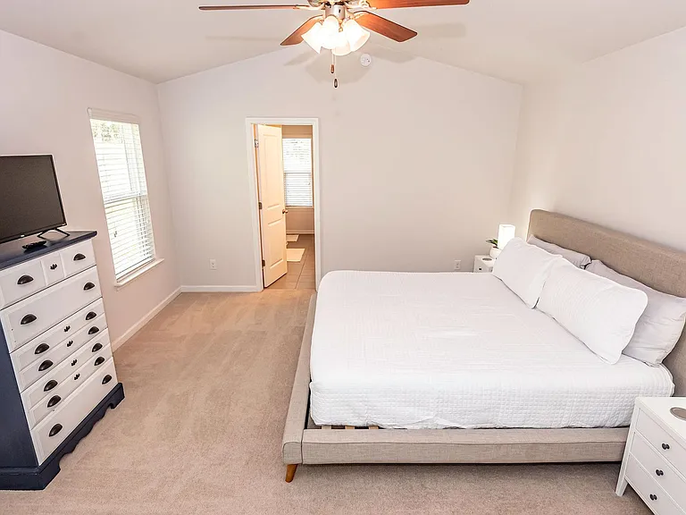 430 Carolyn Ln — Photo 26