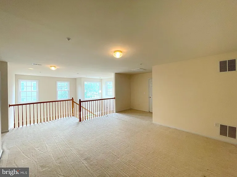 14276 Foxhall Rd — Photo 23
