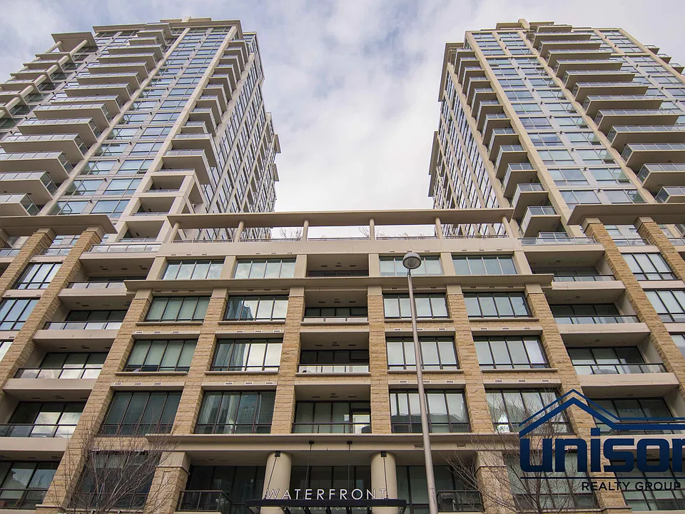 222 Riverfront Ave SW #421