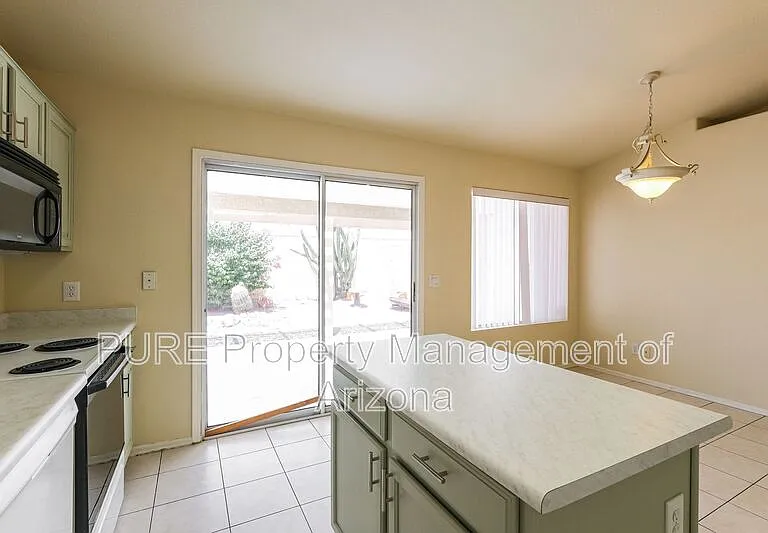 17906 N 92nd Ln — Photo 17