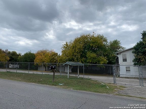 3rd image of 7403 Dumbarton Dr