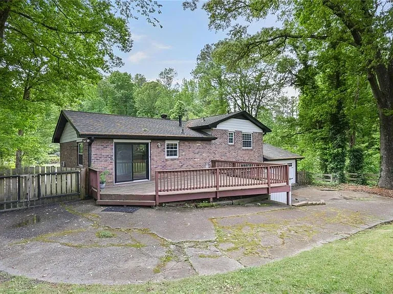 2903 Old Sewell Rd — Photo 28