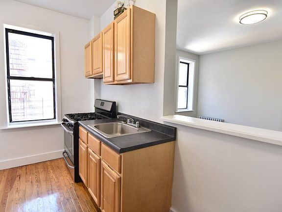 5th image of 3300 Bailey Ave APT D9